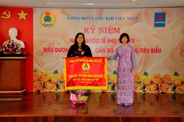 Công đoàn Dầu khí Việt Nam biểu dương cán bộ nữ công tiêu biểu