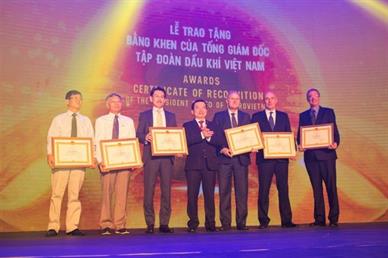 Tập đoàn Dầu khí Việt Nam gặp mặt các nhà thầu Dầu khí