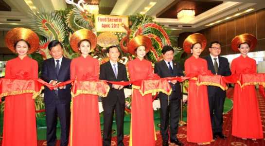 Triển lãm "Nông nghiệp và Công nghệ sản xuất nông nghiệp tiên tiến"