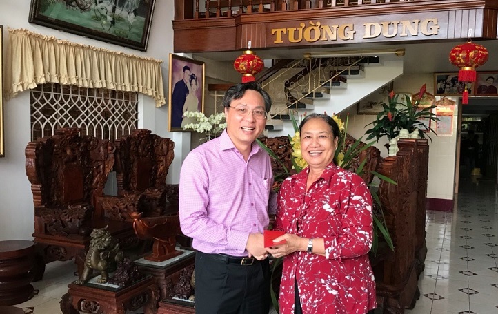 Tổng Giám đốc Đạm Cà Mau Bùi Minh Tiến thăm và chúc tết khách hàng nhân dịp đầu năm mới