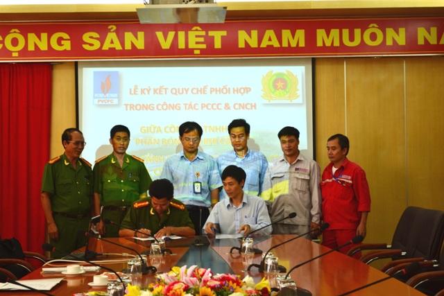Lễ ký kết quy chế phối hợp trong công tác PCCC & CNCH
