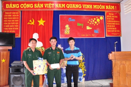 Góp thêm chút Xuân cho các chiến sĩ đảo xa