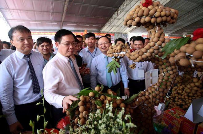 Không để một cân nhãn nào của bà con không bán được