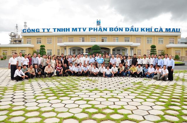 Tham quan Nhà máy Đạm Cà Mau: khách hàng cảm nhận rõ sự ân cần – thân thiện