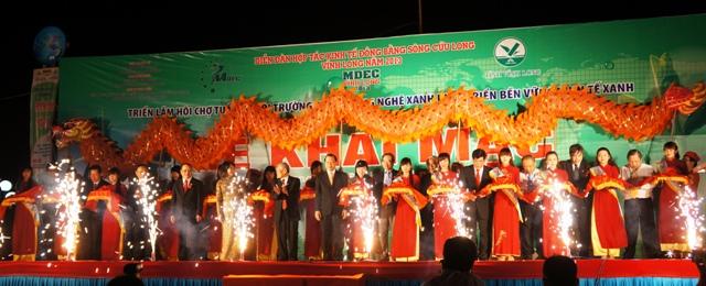 Đạm Cà Mau đồng hành cùng Diễn đàn hợp tác kinh tế Đồng bằng sông Cửu Long 2013