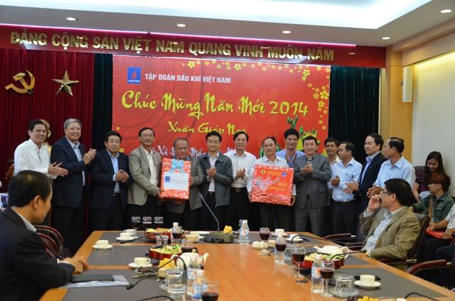 Chúc Tết người lao động Dầu khí tại Cà Mau