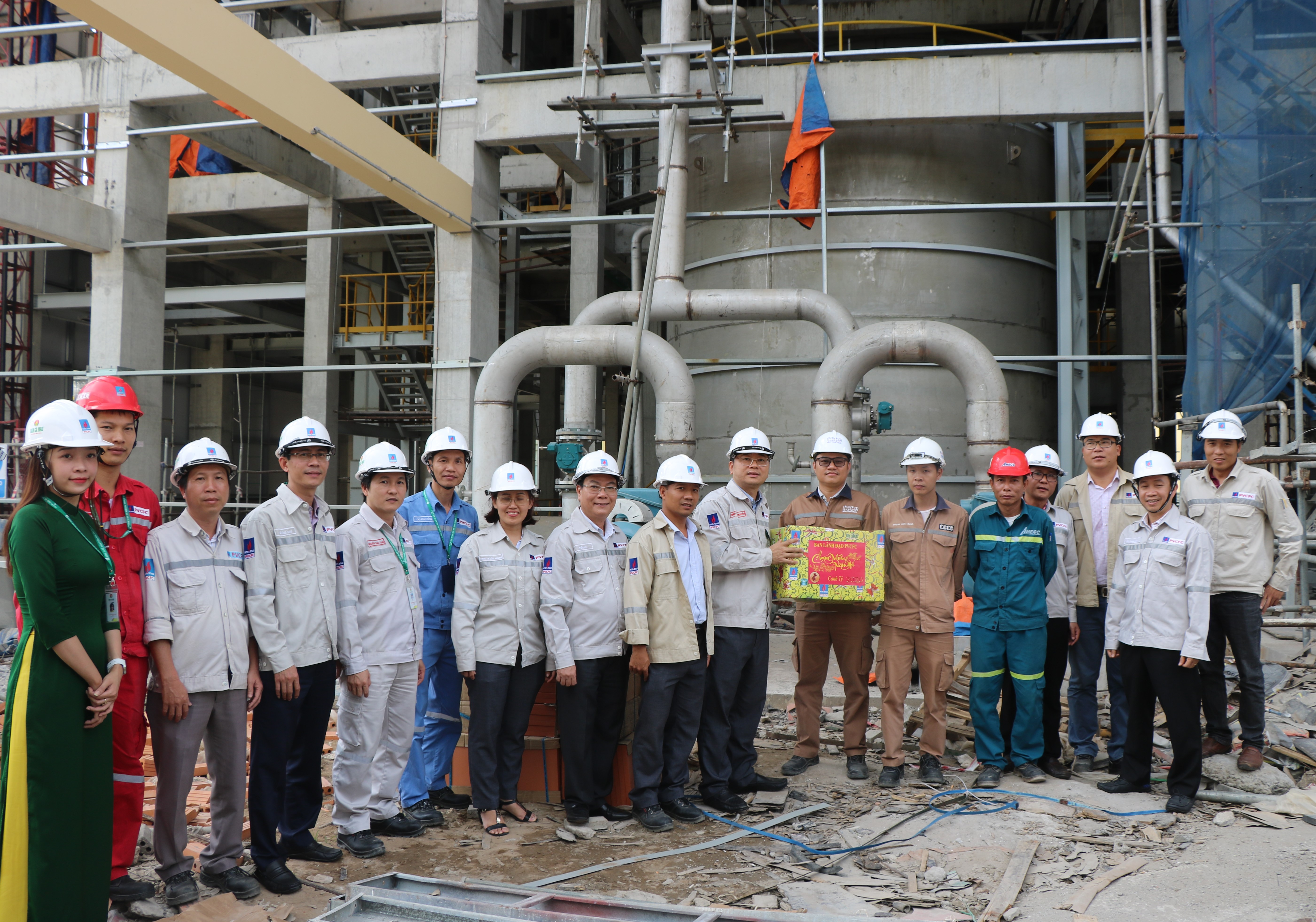 Lãnh Đạo Công ty thăm công trường nhà máy NPK : trước thềm Xuân Canh Tý
