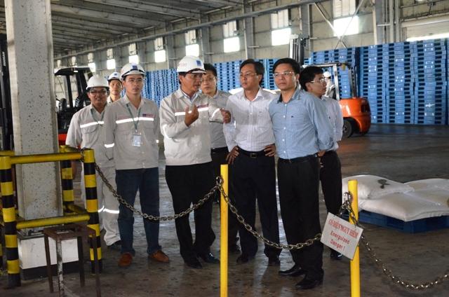 Phó Tổng Giám đốc PVN Lê Mạnh Hùng làm việc tại  Công ty TNHH MTV Phân bón Dầu khí Cà Mau