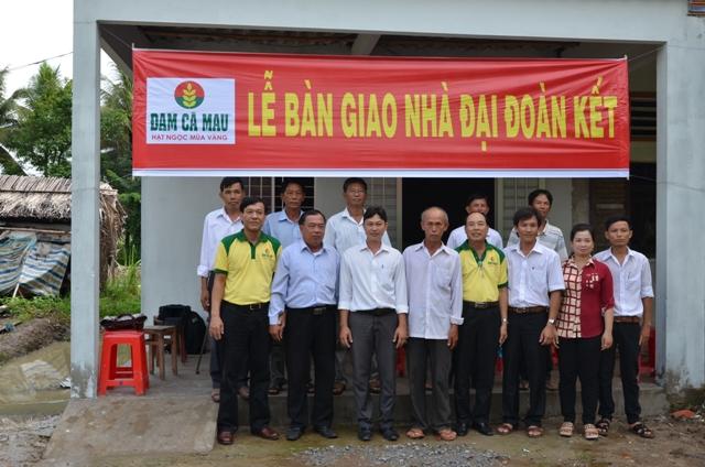PVCFC  trao nhà đại đoàn kết cho hộ nghèo trên địa bàn tỉnh Cà Mau.