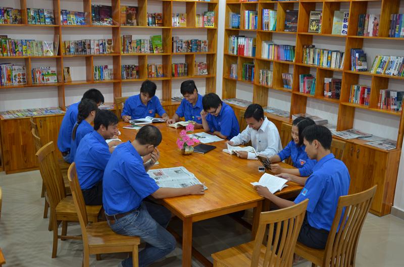 Khai trương thư viện sách “Tri thức PVCFC”
