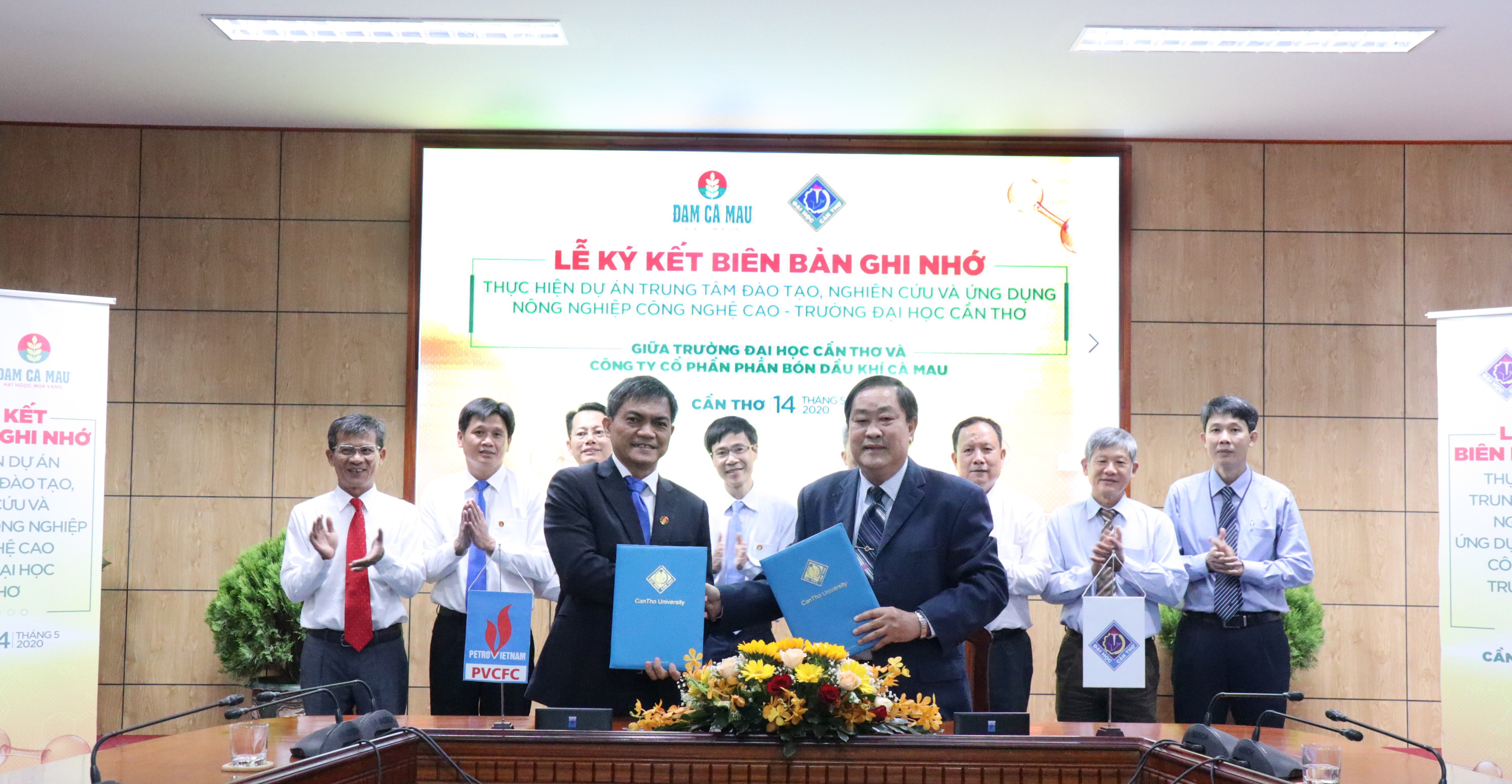 Đạm Cà Mau Ký Kết Hợp Tác Với Đại Học Cần Thơ