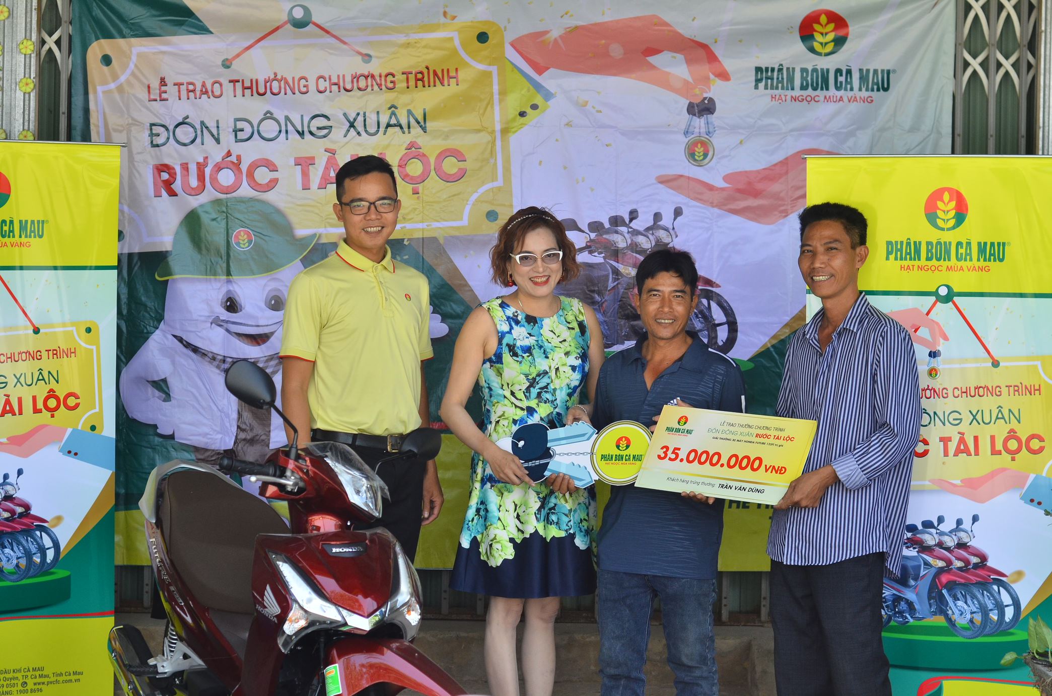 Chúc Mừng Những Nông Nhận Xe Honda Future Trong Chương Trình Đón Đông Xuân – Rước Tài Lộc Của Phân Bón Cà Mau