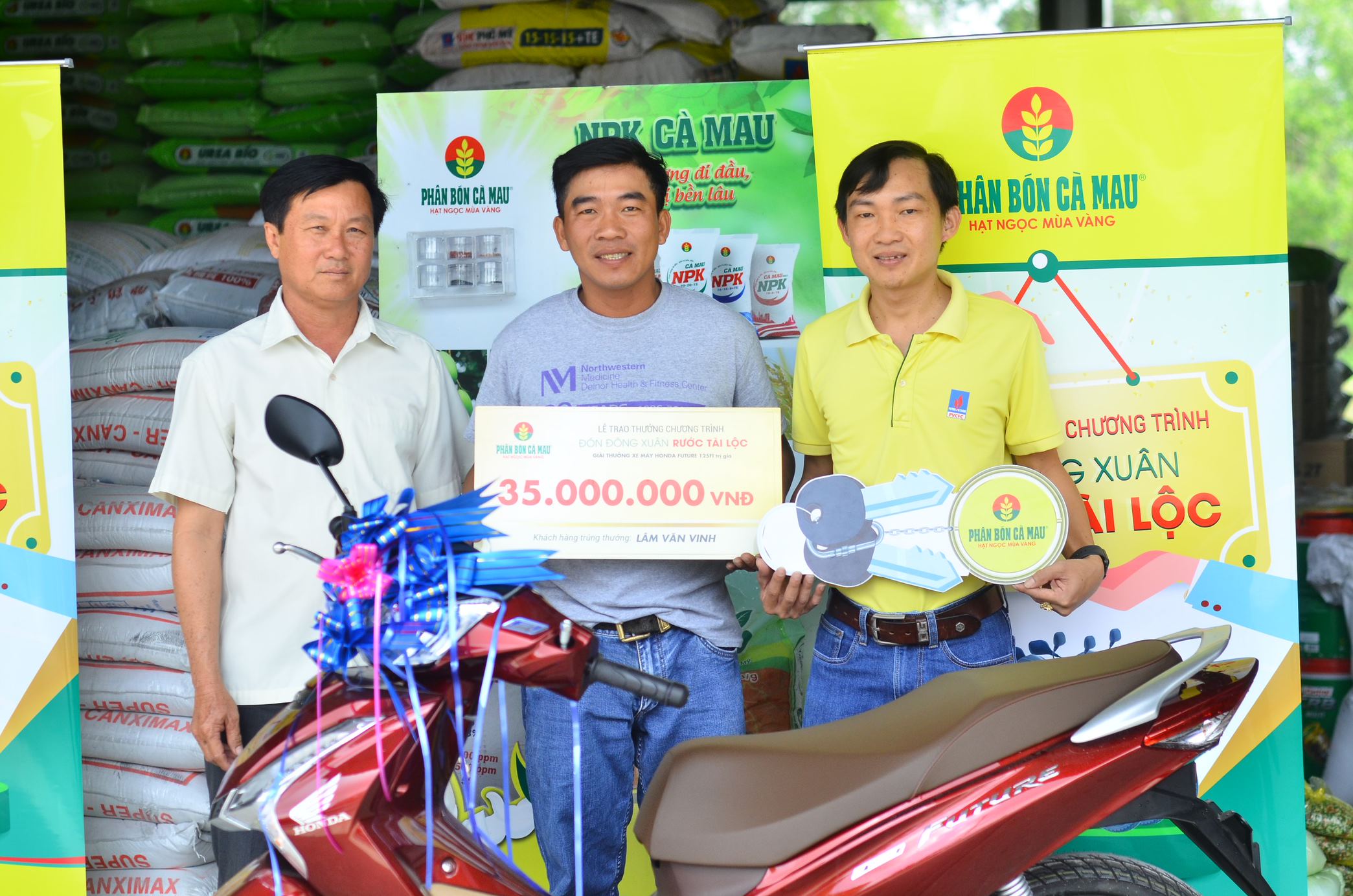 Đón Đông Xuân – Rước Tài Lộc: Phân Bón Cà Mau Trao Tặng 04 Xe Máy Honda Future Đợt 1