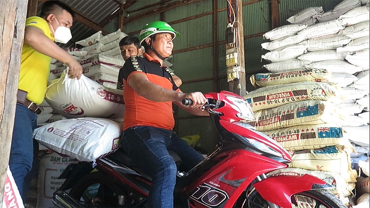 “Rất hài lòng vì phân bón Cà Mau luôn quan tâm toàn diện"