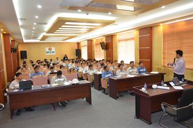 PVCFC tổ chức phổ biến chuyên đề Đạm Cà Mau "sống với tinh thần pháp luật"
