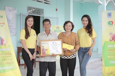 Nông dân vui mừng trúng thưởng lớn từ chương trình "Hạt ngọc mùa vàng - Gửi ngàn tri ân"