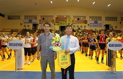 Đạm Cà Mau năm thứ 3 liên tiếp tài trợ giải Bóng chuyền Cúp PV - Đạm Cà Mau 2016