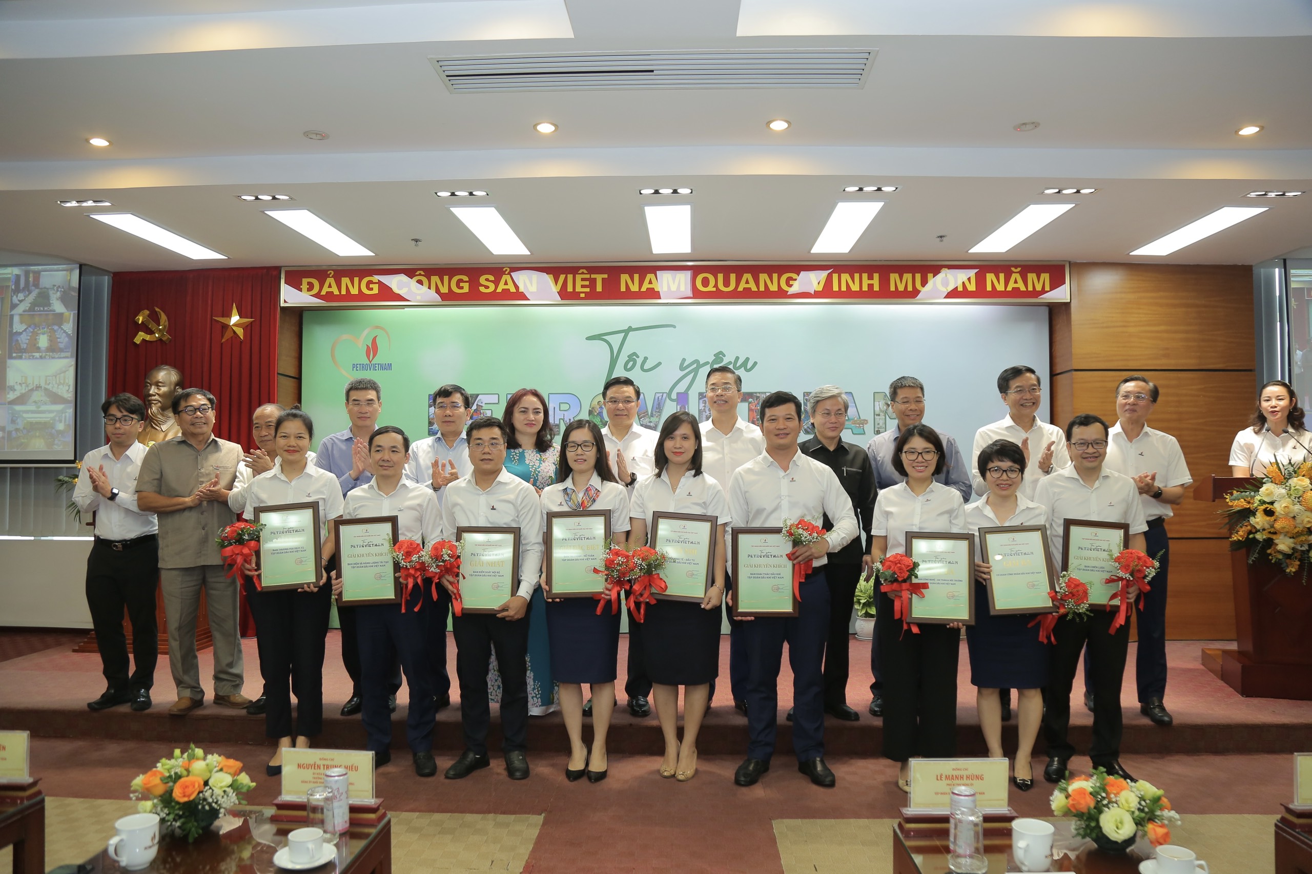 Tình Yêu Đối Với Petrovietnam Sẽ Là Động Lực Để Tập Đoàn Phát Triển Bền Vững, Mạnh Mẽ Hơn