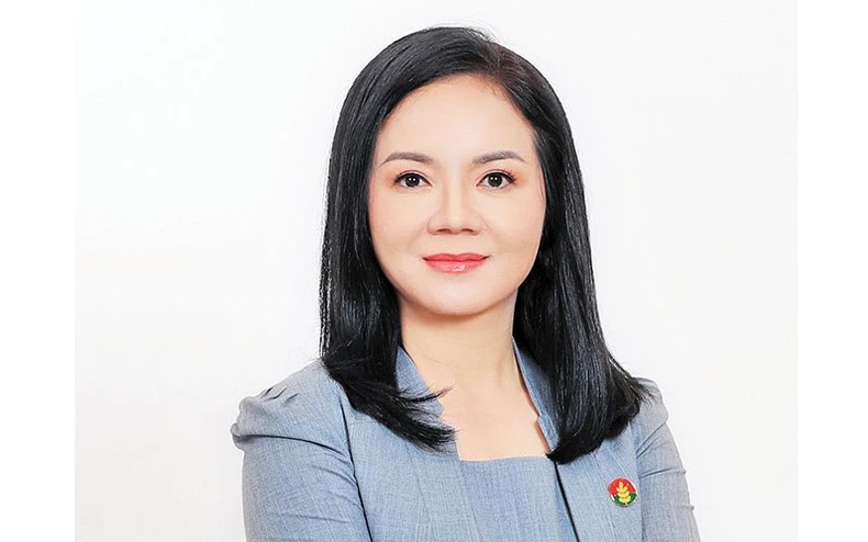 Dấu Ấn Nữ Lãnh Đạo Trong Hành Trình Phát Triển Phân Bón Cà Mau